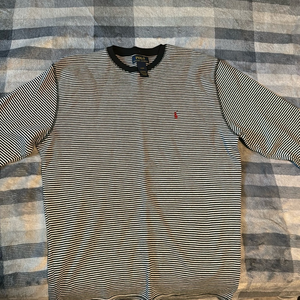 Men’s large Polo Ralph Lauren long sleeve shirt. Size Large.